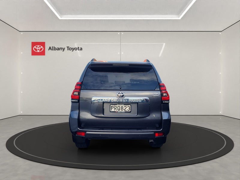 2023 Toyota Land Cruiser Prado Prado VX Limited... image 4