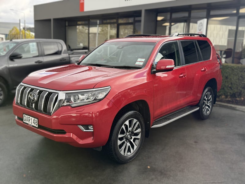 2023 Toyota Land Cruiser Prado VX 2.8D 4WD 7 Se... image 3