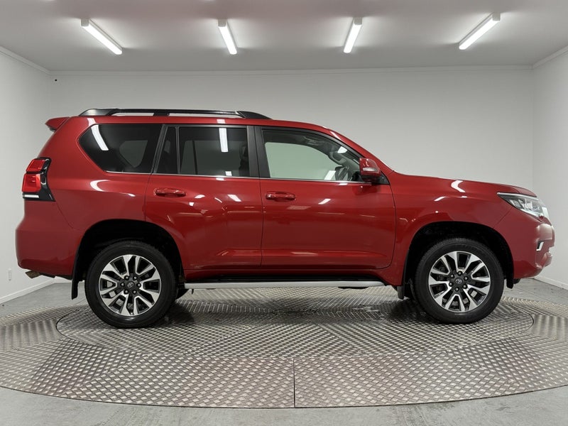 2023 Toyota Land Cruiser Prado VX 2.8D 4WD image 2