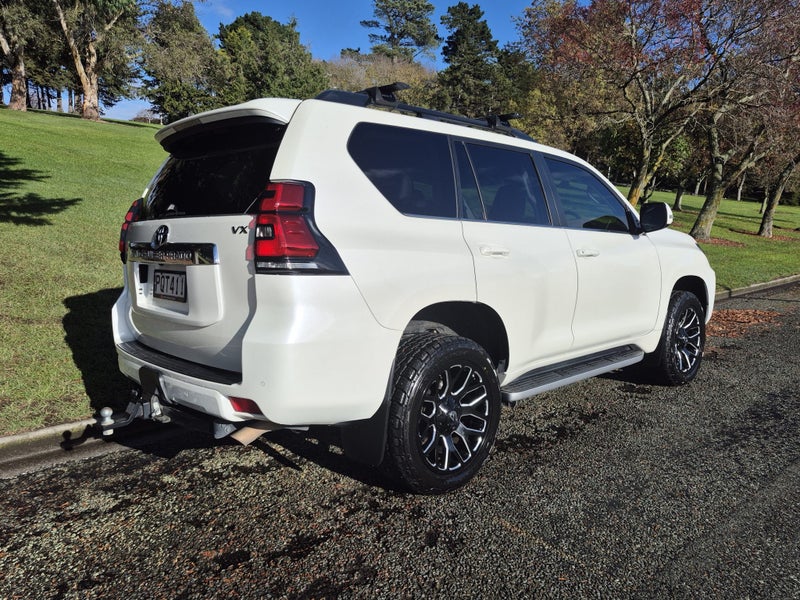 2023 Toyota Land Cruiser Prado VX 2.8D 6AT 4WD... image 4