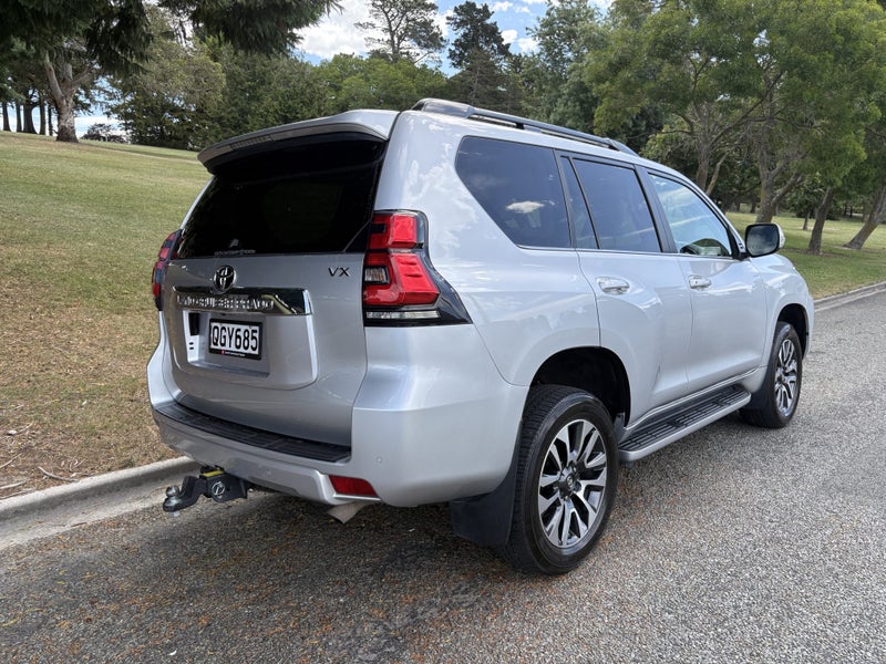 2023 Toyota Land Cruiser Prado VX 2.8D 6AT 4WD... image 5