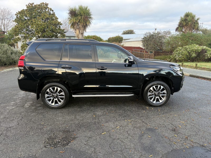 2023 Toyota Land Cruiser Prado VX 2.8D 6AT 4WD... image 3