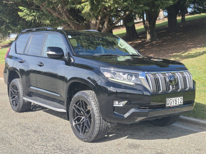 2023 Toyota Land Cruiser Prado VX 2.8D 6AT 4WD... image 2