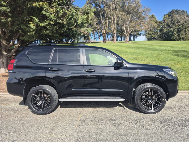 2023 Toyota Land Cruiser Prado VX 2.8D 6AT 4WD... image 3