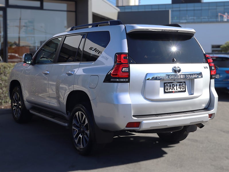 2023 Toyota Land Cruiser Prado VX DIESEL LANDCR... image 4