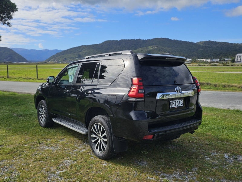 2023 Toyota Land Cruiser Prado VX Limited 2.8D... image 4
