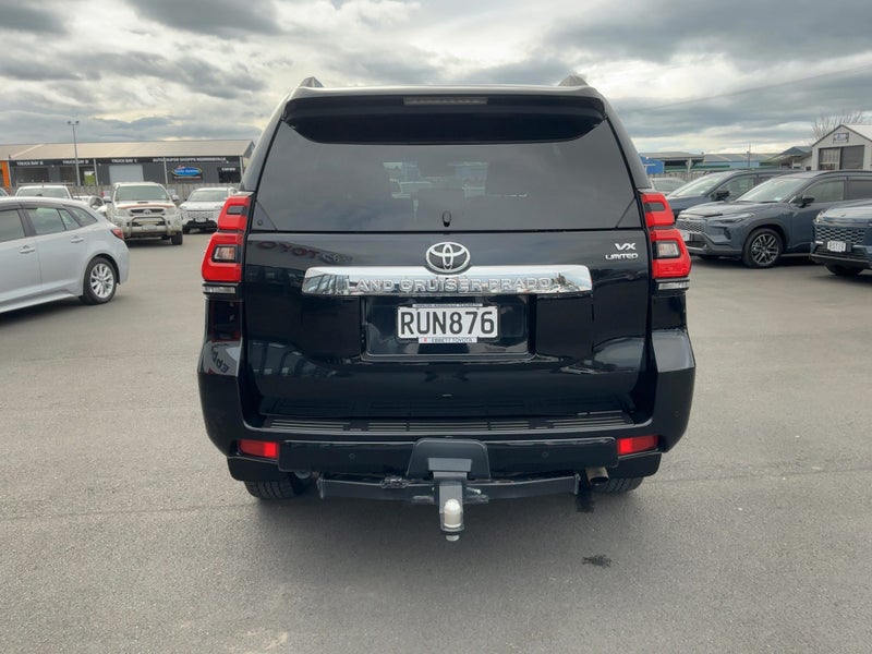 2023 Toyota Land Cruiser Prado VX Limited 2.8D... image 4