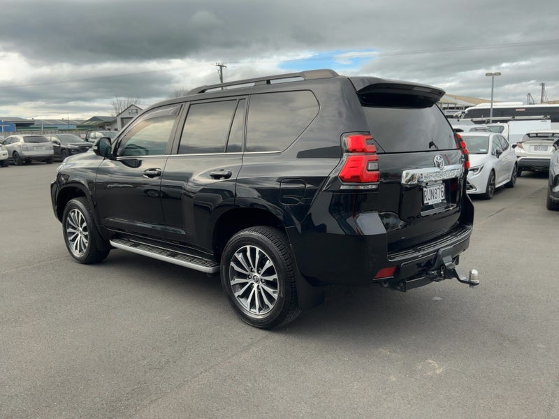 2023 Toyota Land Cruiser Prado VX Limited 2.8D... image 5