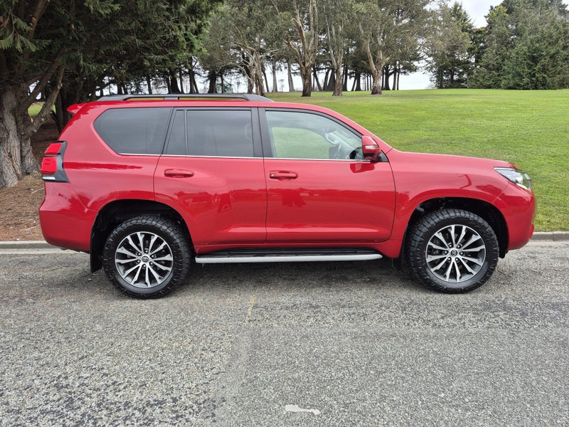 2023 Toyota Land Cruiser Prado VX Limited 2.8D... image 4
