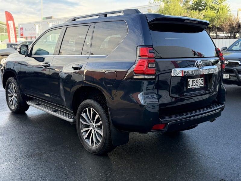 2023 Toyota Land Cruiser Prado VX Limited 2.8D... image 5