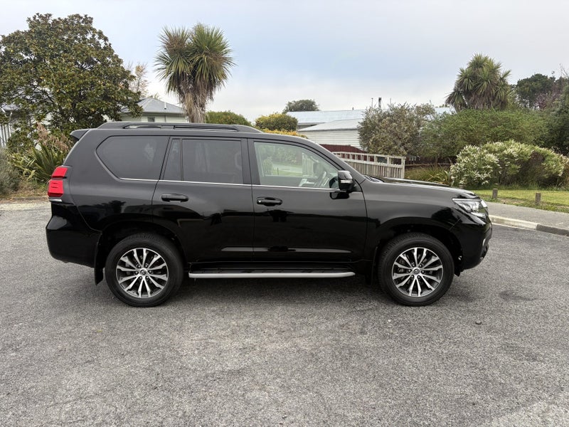 2023 Toyota Land Cruiser Prado VX Limited 2.8D... image 3