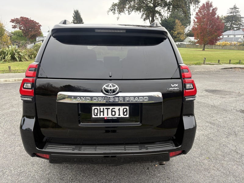 2023 Toyota Land Cruiser Prado VX Limited 2.8D... image 4