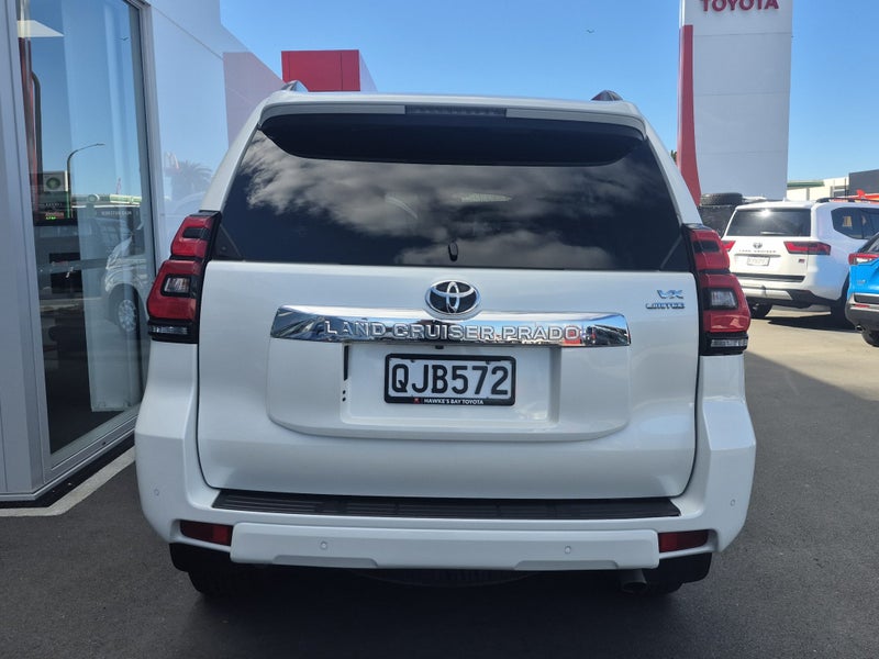 2023 Toyota Land Cruiser VX Limited 2.8DT 4WD Auto image 4