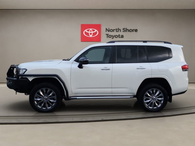 2023 Toyota Land Cruiser VX Limited 3.3L Diesel... image 4