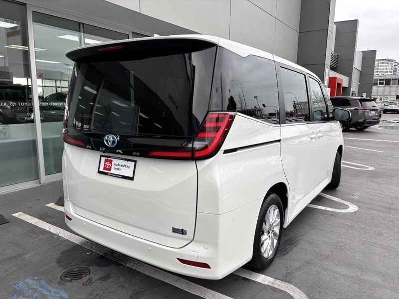 2023 Toyota Noah 1.8 Hybrid SZ 2WD Wagon 5 Dr CVT image 3