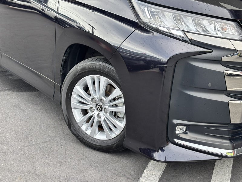 2023 Toyota Noah 1.8 HYBRID SZ EDITION image 5