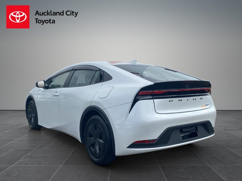 2023 Toyota Prius 1.8 Hybrid U Hatch 2WD 5 Dr CVT image 5