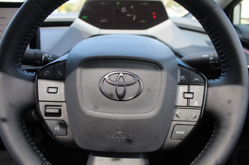 2023 Toyota Prius 2.0 Hybrid Z 5 Dr Hatch CVT image 5
