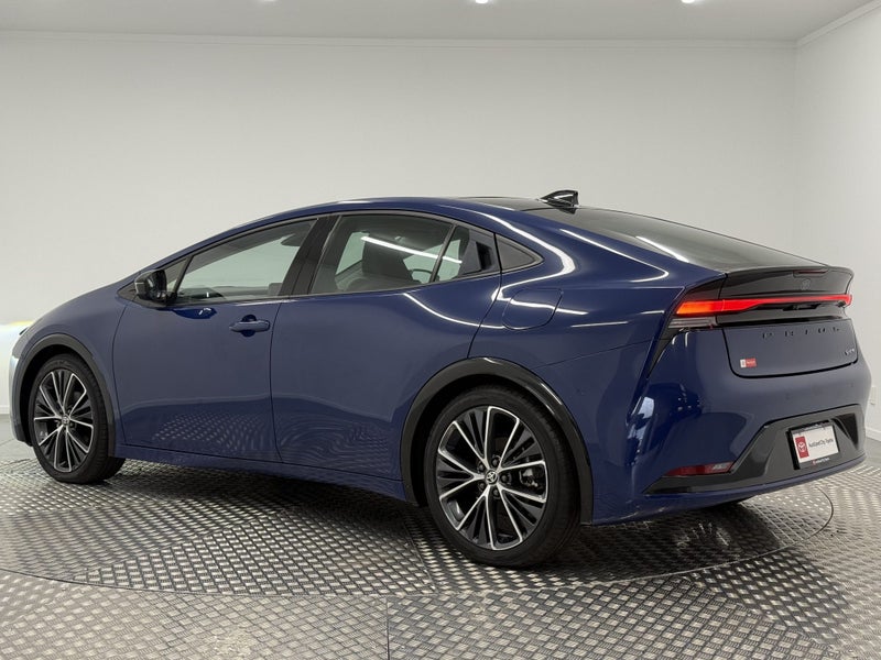 2023 Toyota Prius 2.0 Hybrid Z image 5