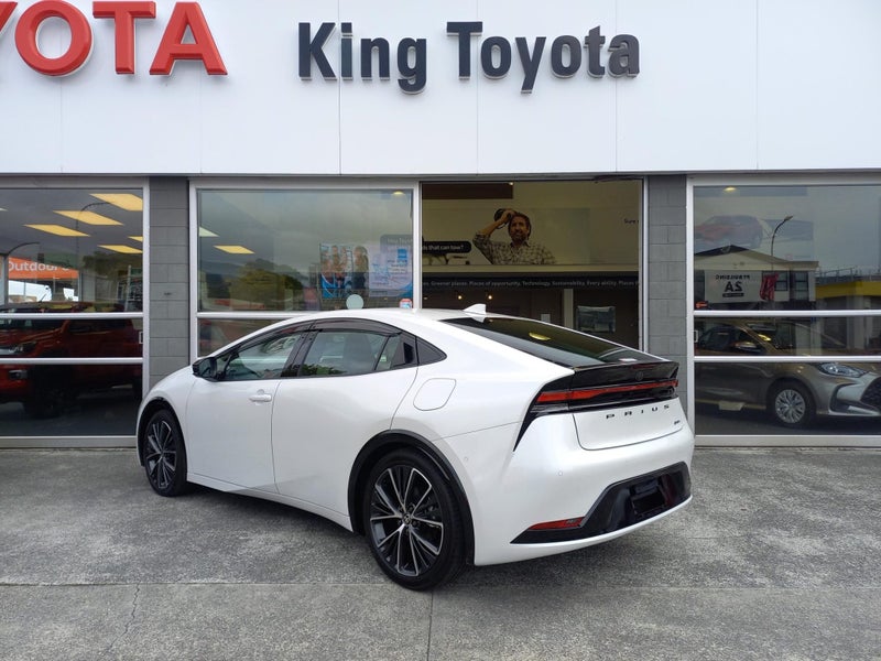 2023 Toyota Prius 2.0 Hybrid Z Hatch *5 Year Wa... image 5