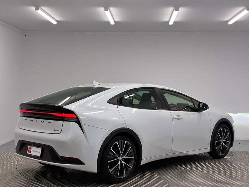2023 Toyota Prius 2.0P Hybrid G image 3