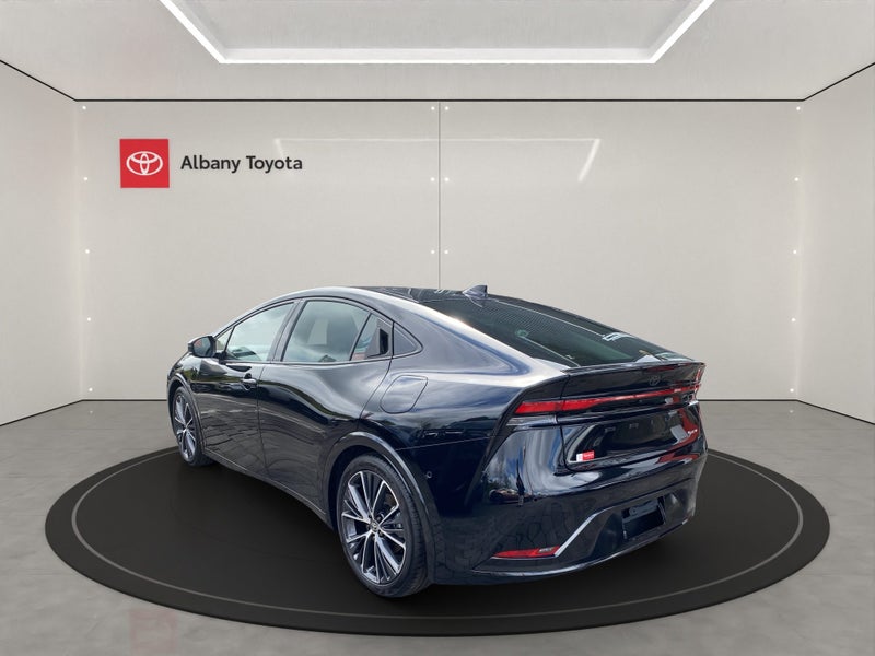 2023 Toyota Prius Hybrid Z 2.0P HEV image 5