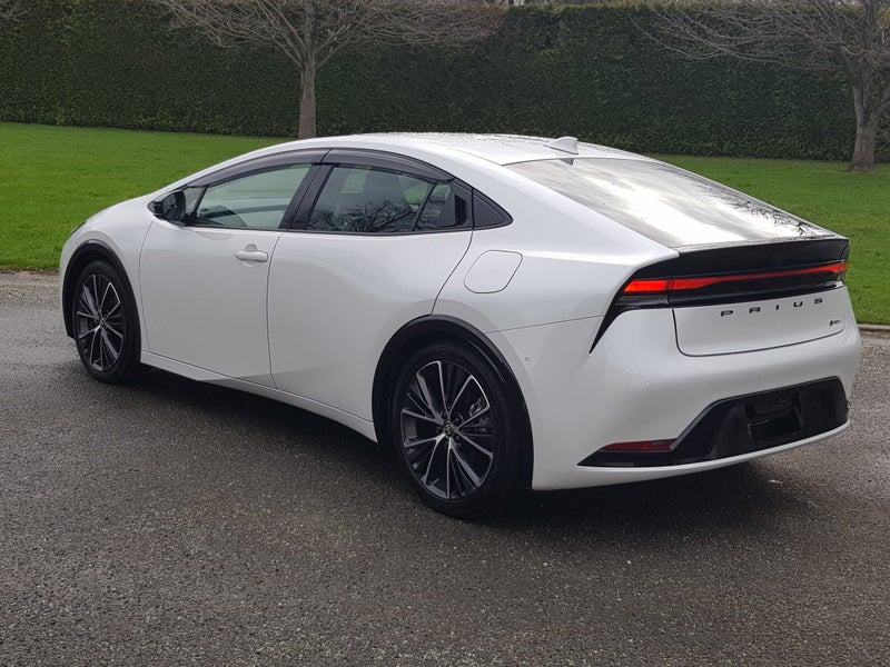 2023 Toyota Prius Hybrid Z image 5