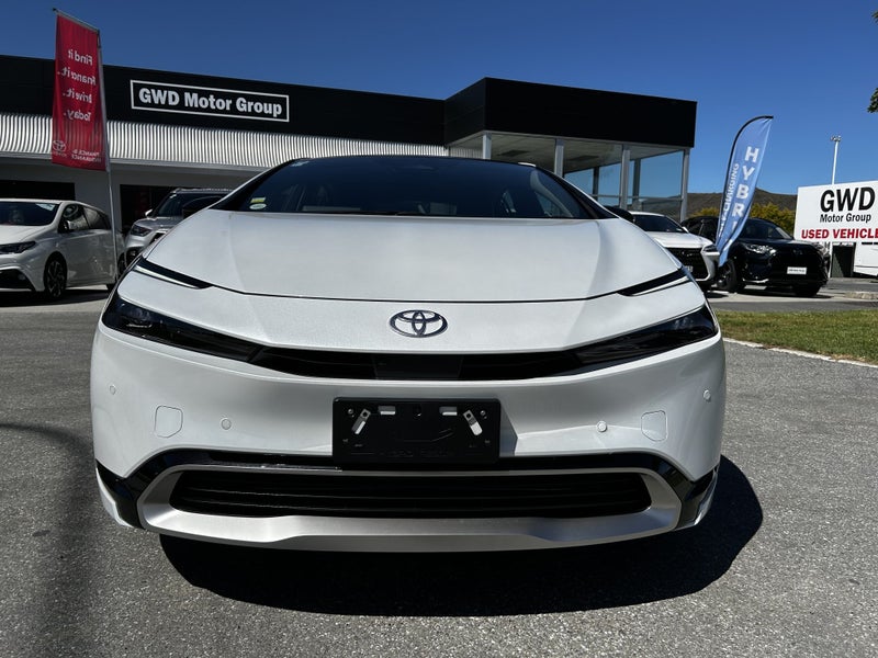 2023 Toyota Prius PHEV Z image 2