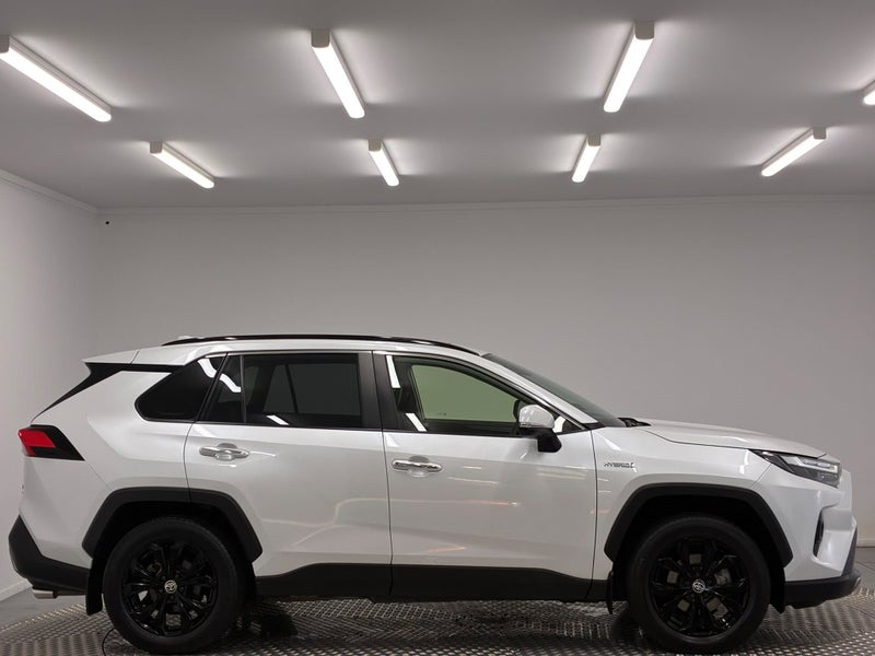 2023 Toyota RAV4 2.5P Limited Hybrid AWD image 2