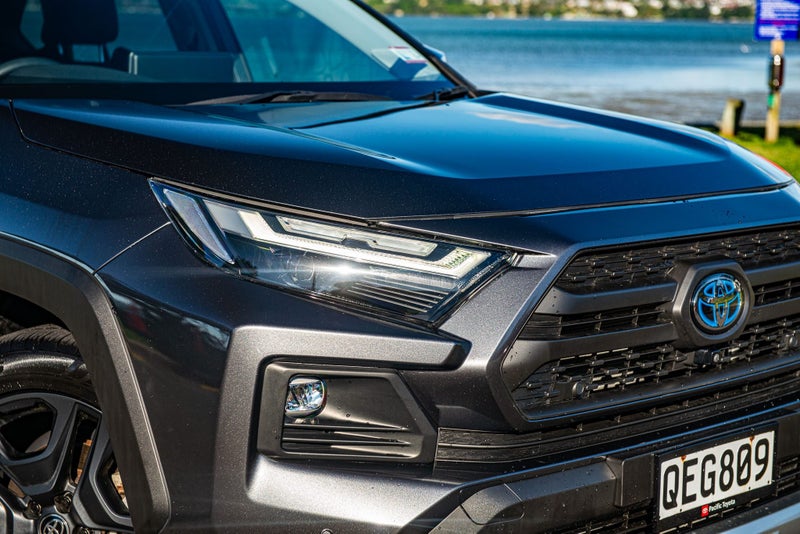 2023 Toyota RAV4 Adventure 2.5P HEV AWD image 2