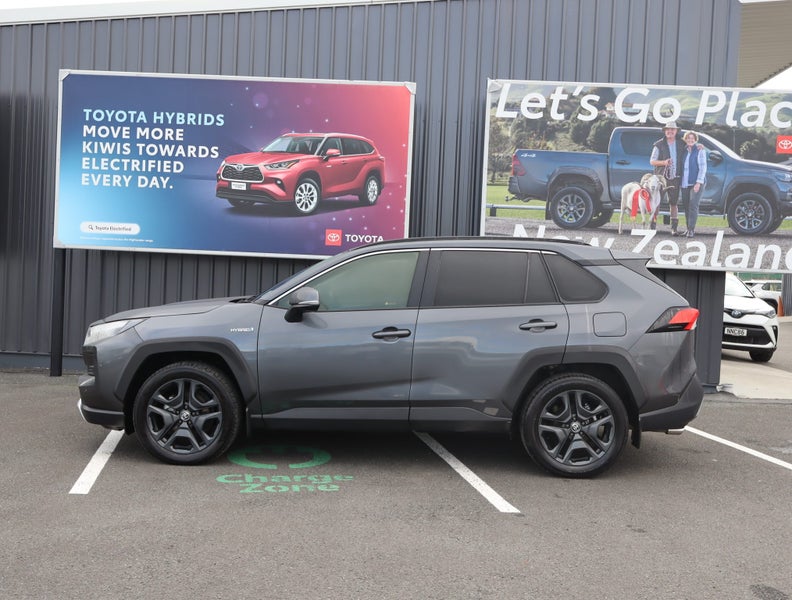 2023 Toyota RAV4 Adventure 2.5P HEV ECVT AWD SU... image 5