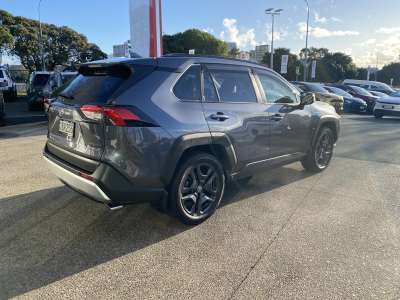 2023 Toyota RAV4 Adventure 2.5P Hybrid image 2