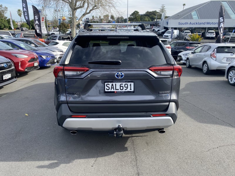 2023 Toyota RAV4 Adventure 2.5P Hybrid image 3