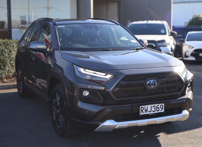2023 Toyota RAV4 Adventure 2.5P Hybrid AWD image 3