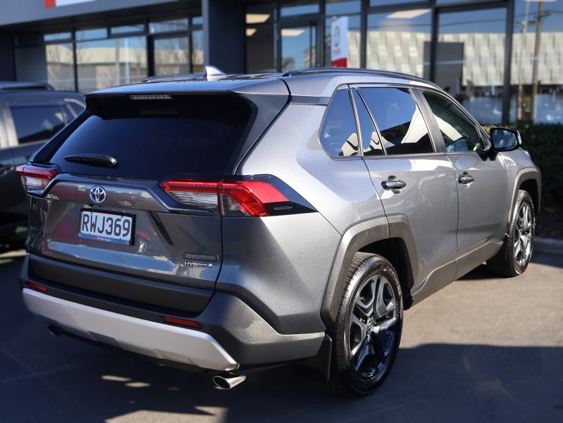 2023 Toyota RAV4 Adventure 2.5P Hybrid AWD image 5