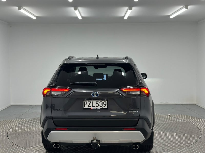 2023 Toyota RAV4 Adventure 2.5P Hybrid AWD image 4