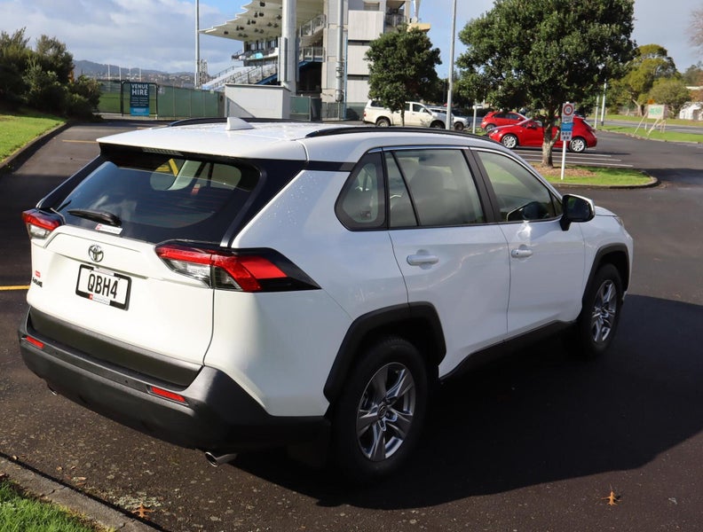 2023 Toyota RAV4 GX 2.0P CVT FWD SUV/5D/5S image 2