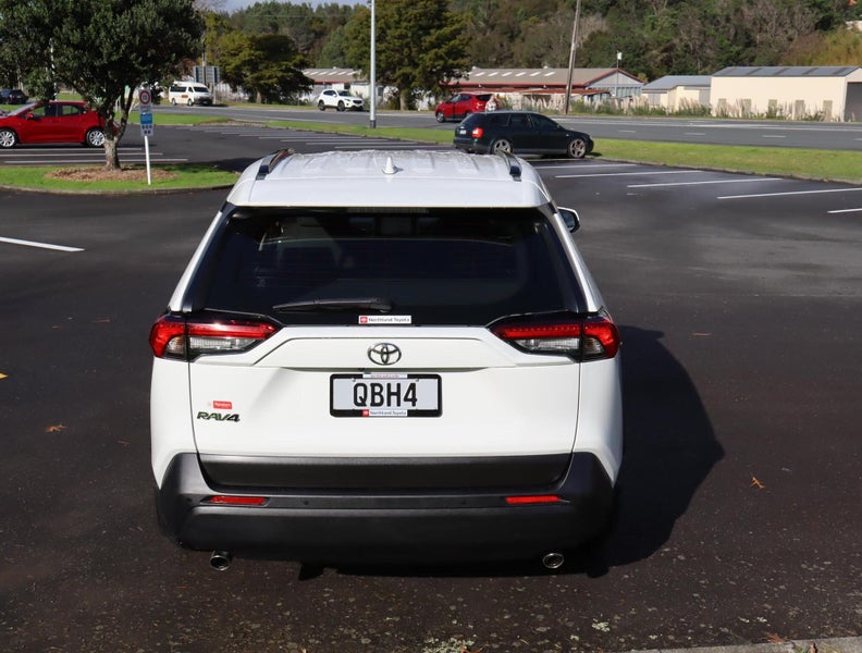 2023 Toyota RAV4 GX 2.0P CVT FWD SUV/5D/5S image 3