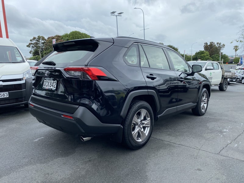 2023 Toyota RAV4 GX 2.0P SUV image 2