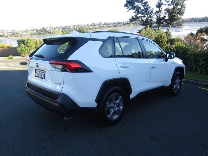 2023 Toyota RAV4 GX 2.5 4WD Hybrid image 4