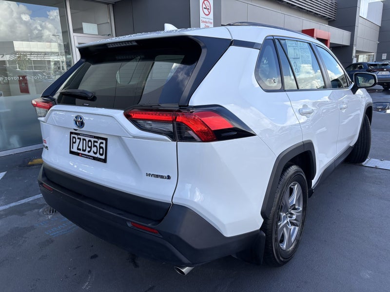 2023 Toyota RAV4 GX 2.5 HYBRID ECONOMIC SUV image 3