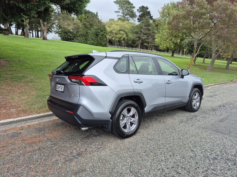 2023 Toyota RAV4 GX 2.5P HV ECVT AWD SUV/5D/5S image 4