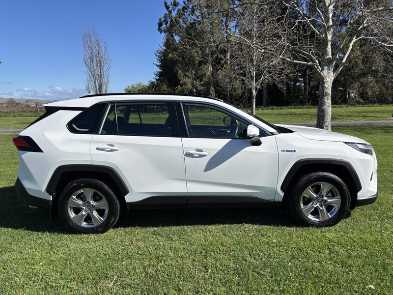 2023 Toyota RAV4 GX 2.5P HV ECVT AWD SUV/5D/5S image 3