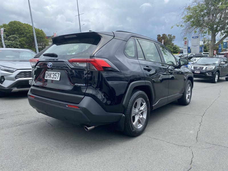 2023 Toyota RAV4 GX 2.5P Hybrid image 2