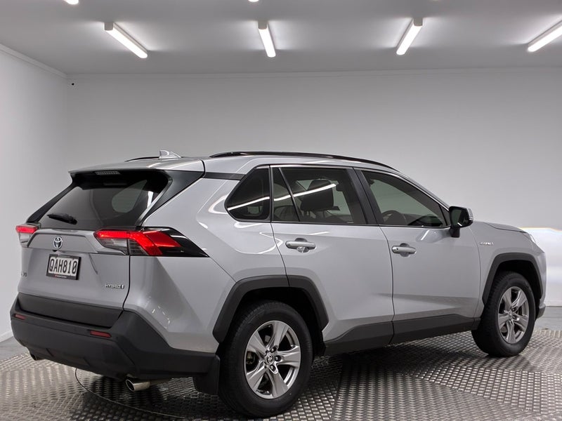 2023 Toyota RAV4 GX 2.5P Hybrid AWD image 3