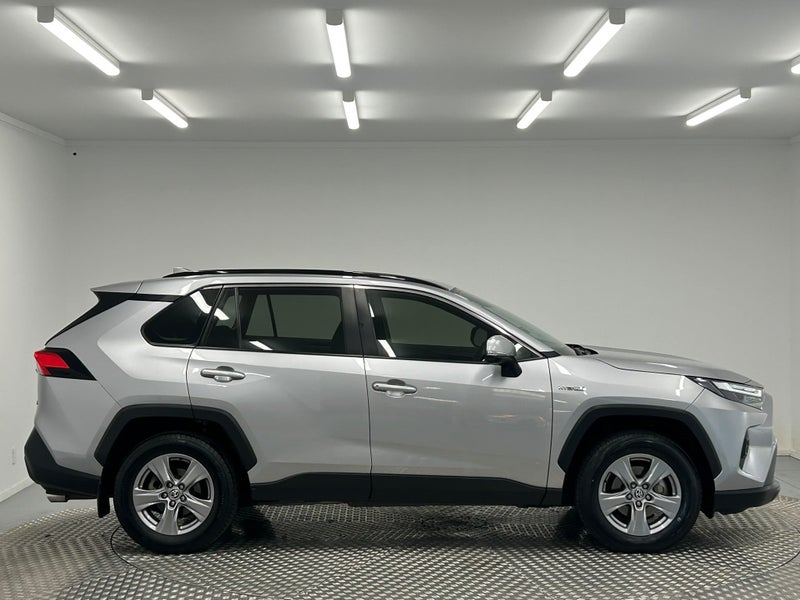 2023 Toyota RAV4 GX 2.5P Hybrid AWD image 4