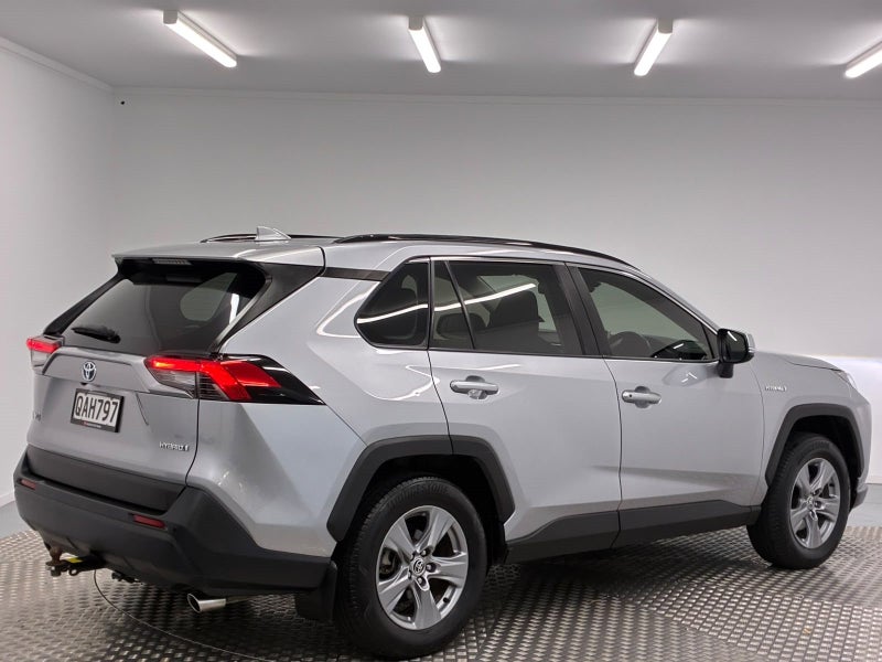 2023 Toyota RAV4 GX 2.5P Hybrid AWD image 3