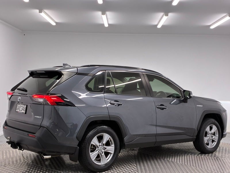 2023 Toyota RAV4 GX 2.5P Hybrid AWD image 3