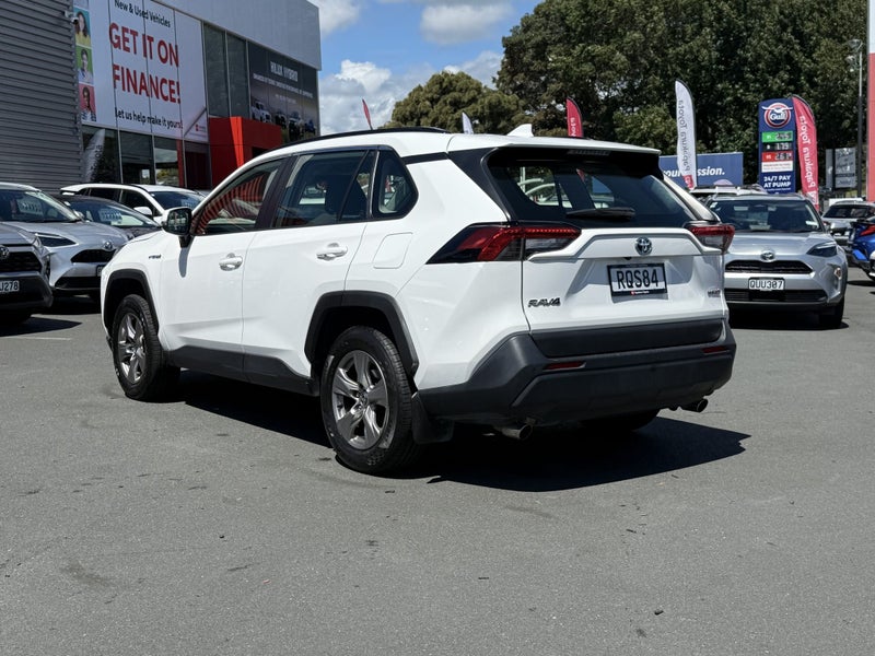 2023 Toyota RAV4 GX 2.5P HYBRID AWD image 3