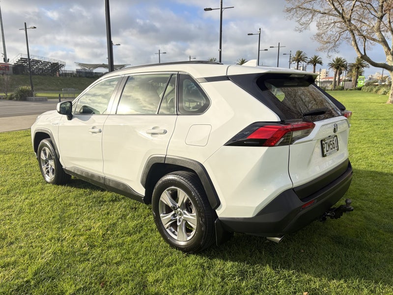 2023 Toyota RAV4 GX 2.5P Hybrid AWD Automatic S... image 5